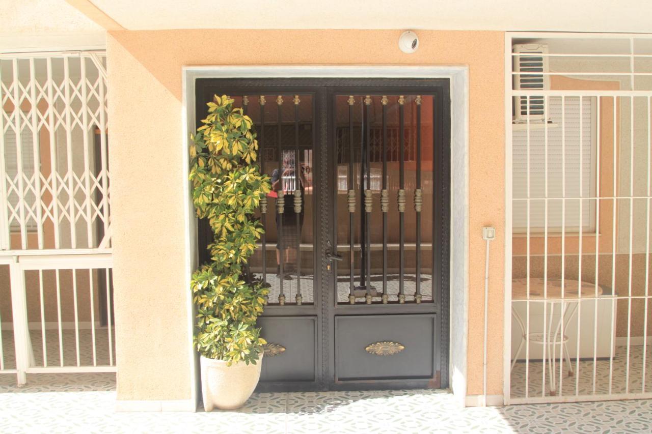 Apartamento Urbano Arregui Leilighet Torrevieja Eksteriør bilde