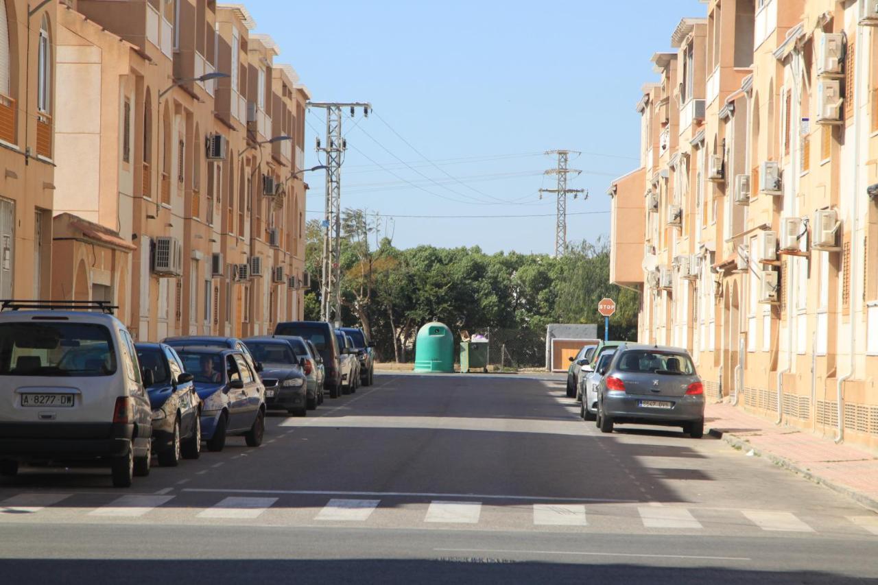 Apartamento Urbano Arregui Leilighet Torrevieja Eksteriør bilde
